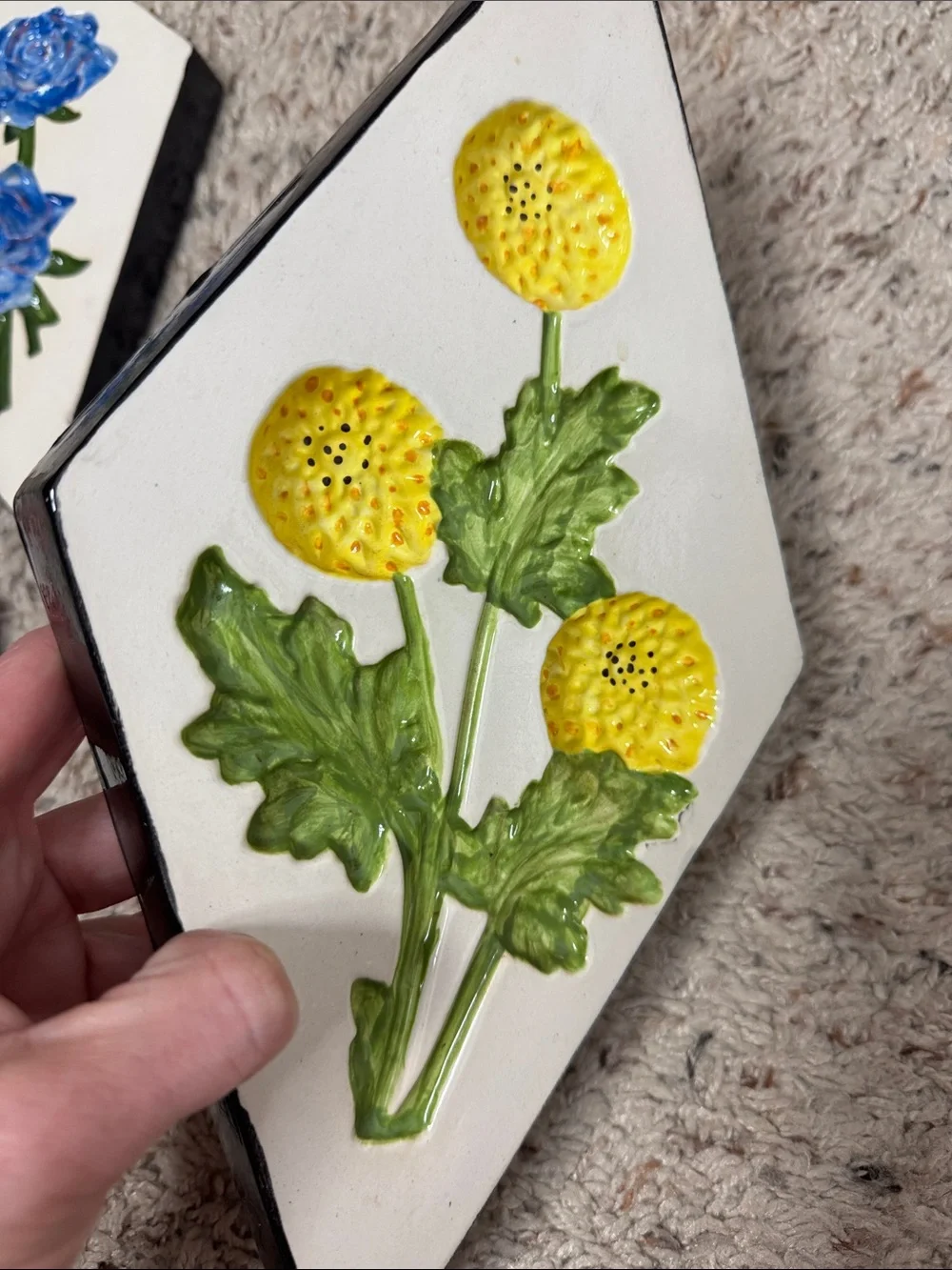 Vintage ceramic floral wall decor diamond set of 3